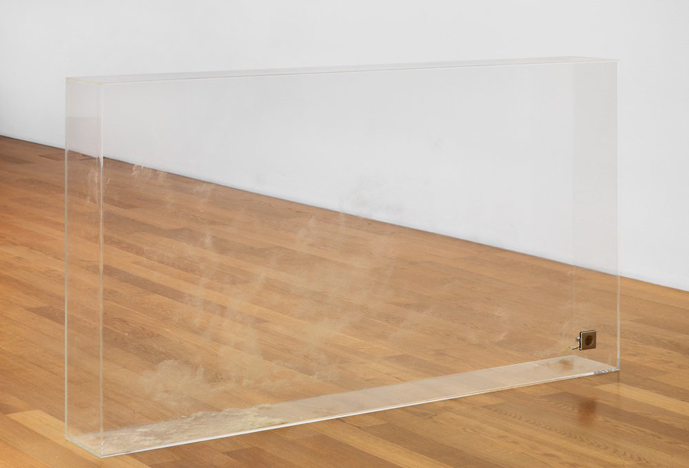 <b>Nina Canell, Interiors (Near Here), 2013</b>