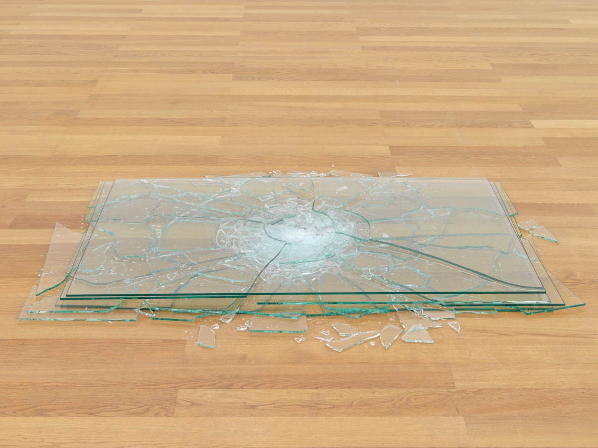 <b>Barry Le Va, On Center Shatter-or-Shatterscatter (Within the Series of Layered Pattern Acts), 1968–1971</b>